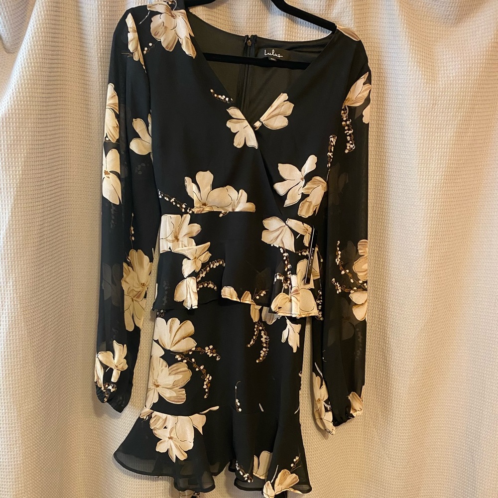 Long sleeve floral lulus dress